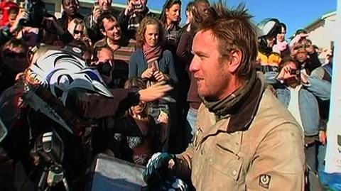 Ewan McGregor na motorze przebył Afrykę
