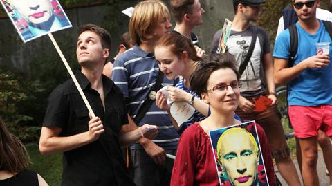 Osoby homoseksualne w Rosji spotykają się z przemocą i prześladowaniami