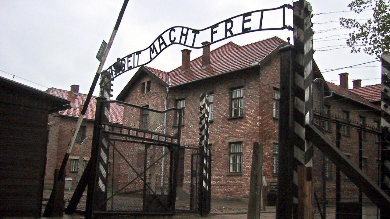 Izraelczyk ukarany za hitlerowski salut w Auschwitz