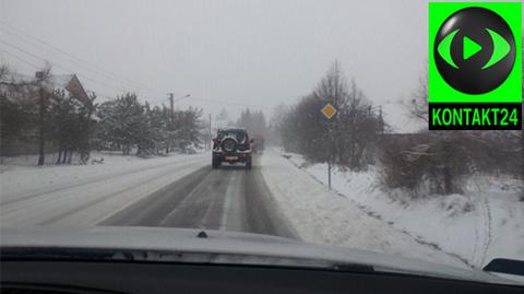 Śnieg utrudnia jazdę w Krakowie
