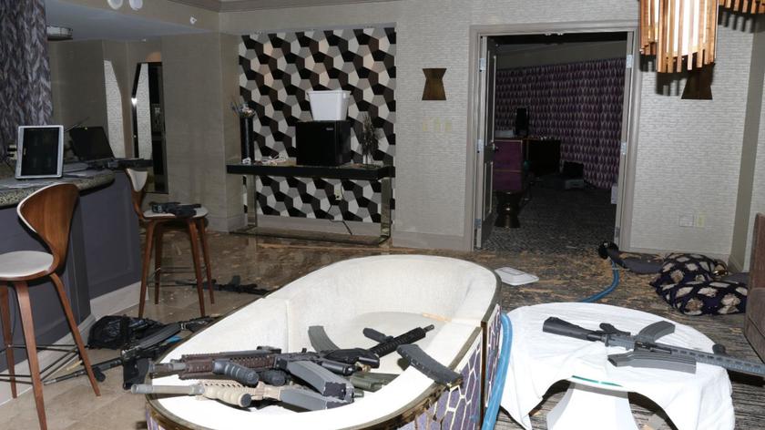 Zmachowiec zgromadził w apartamencie znaczne ilości broni i amunicji