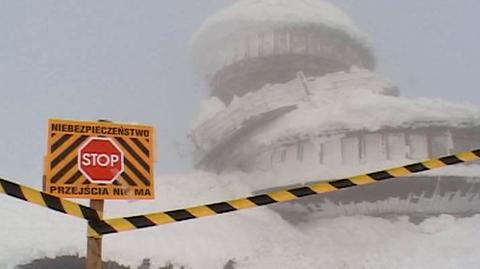 Złamała się część dysku górnego budynku Wysokogórskiego Obserwatorium Meteorologicznego Instytutu Meteorologii i Gospodarki Wodnej na Śnieżce