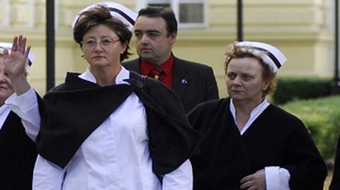 Rząd opisuje, co robiły pielęgniarki w Kancelarii Premiera