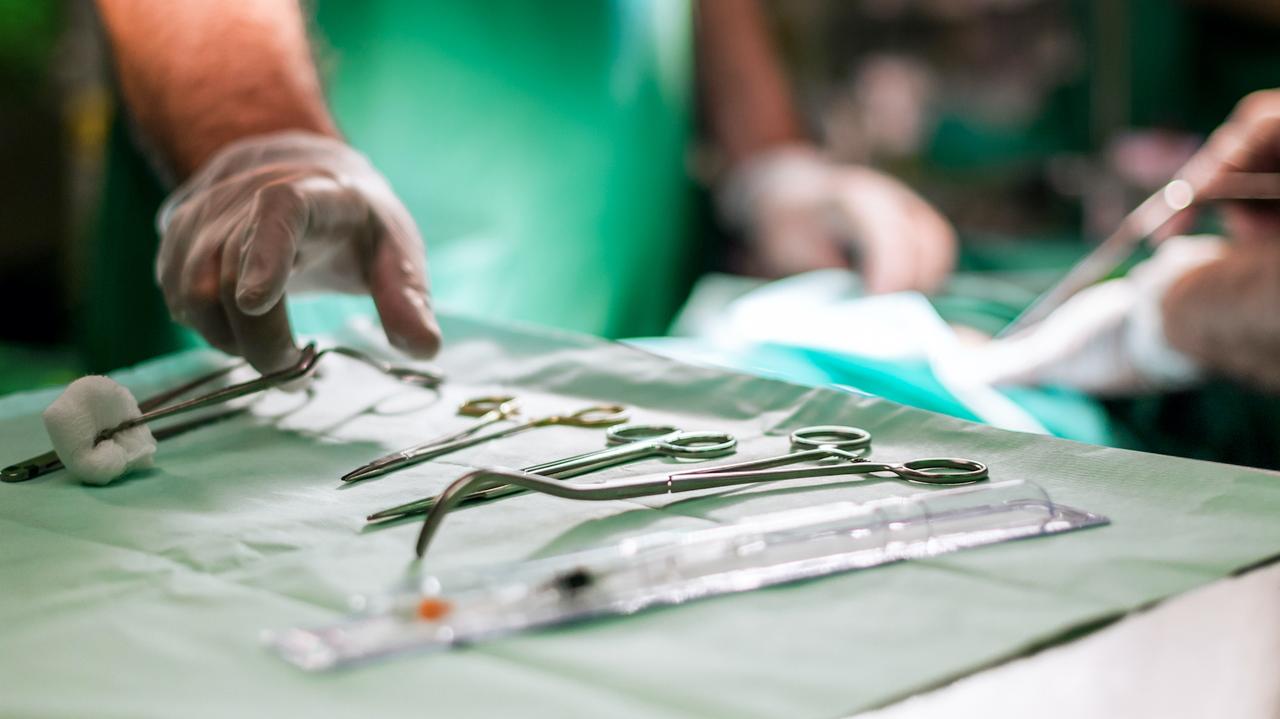 Nastolatek połknął blisko 100 magnesów. Lekarze musieli usunąć mu część jelita