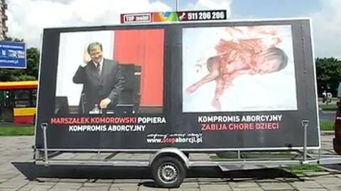 Kontrowersyjne billboardy jeżdżą po stolicy