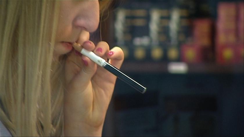 Elektroniczny papieros może szkodzić w ciąży