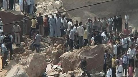 Na kairskie slumsy osunęło się kamieniste zbocze