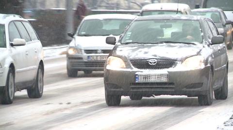Wrocławscy kierowcy narzekają na śnieg