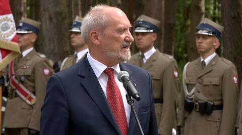 Antoni Macierewicz chce kolejnych pomników