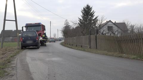 Siedzieli na kanapach i przy stole. Nie żyli. Zabiły ich dopalacze