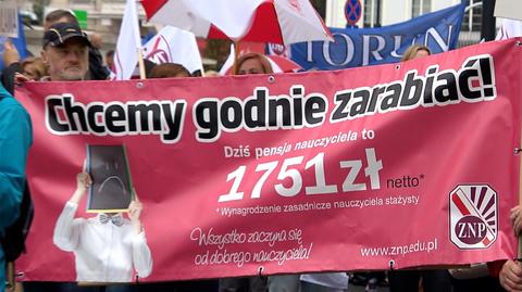 Związki nauczycielskie grożą strajkiem