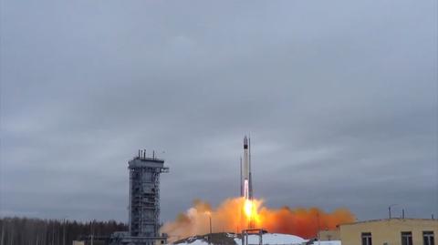 Krótkie nagranie startu rakiety Rokot z tajemniczym satelitą