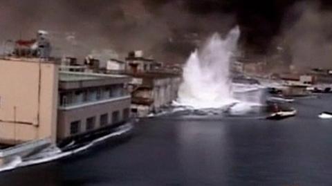 Unikalne nagrania tsunami dewastującego Japonię