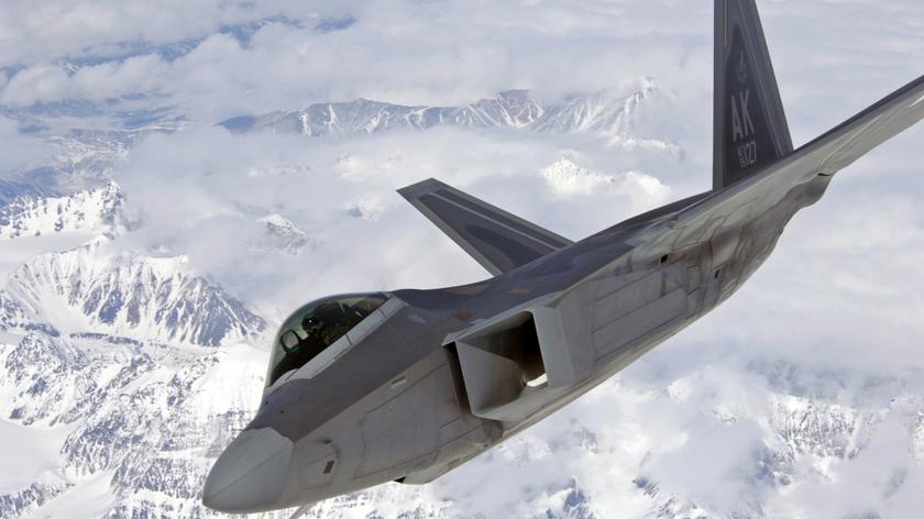 Amerykańskie myśliwce F-22 Raptor są niewykrywalne dla radarów