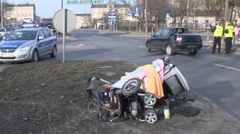 Kierowca fiata potrącił przechodzącą przez ulicę rodzinę