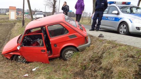 82-latka wpadła do rowu. Straciła prawo jazdy