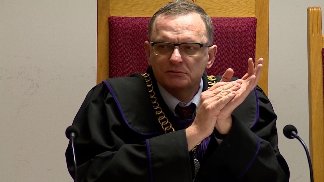 Prokurator Mariusz Krasoń ciągle nie może pracować w ...