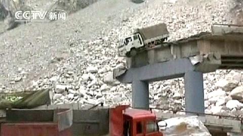 Chiny zniszczyły most