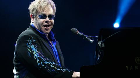 Ochroniarz oskarża Eltona Johna o molestowanie. Piosenkarz zaprzecza