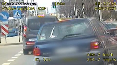 Przez miasto uciekał przed policją. Na liczniku ponad 100 km/h