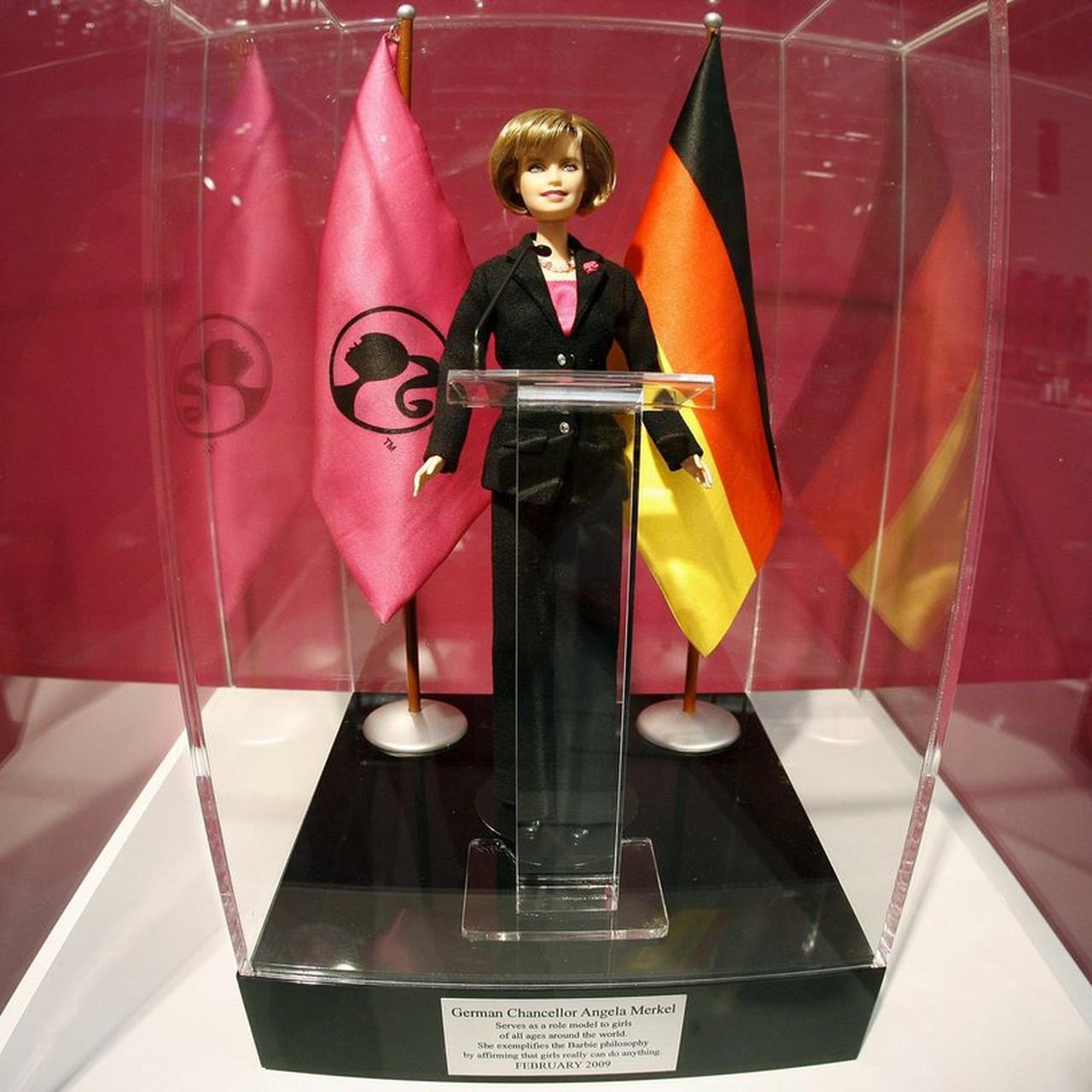 Angela merkel hot sale barbie