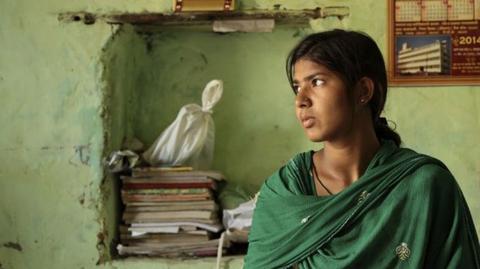 Dokument "Trzy na godzinę” opowiada o gwałtach w Indiach