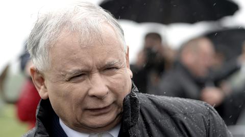 Kaczyński na wałach przeciwpowodziowych: Powódź to wilk. Pasterz uciekł