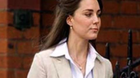 Kate Middleton w obiektywie paparazzich (Fakty TVN, kwiecień 2007)