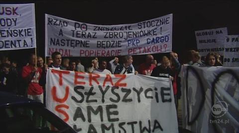Kibice przywitali premiera także w Poznaniu (TVN24)