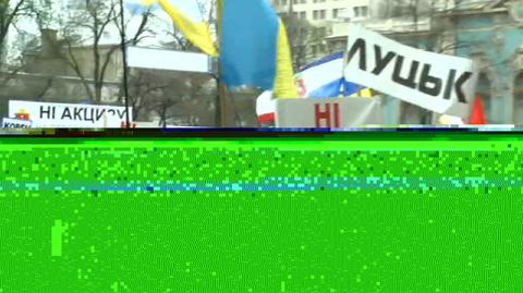 Kijów: protest przed parlamentem