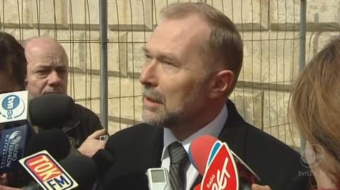 Michałowski: nie ma znaczenia, gdzie zostaną złożone kwiaty