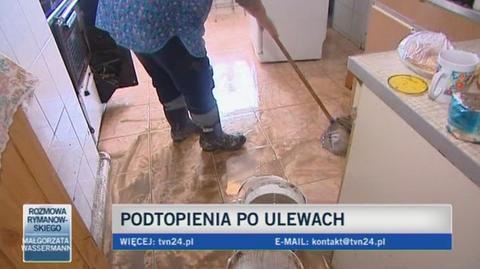 Mieszkańcy Karnkowa (woj. dolnośląskie) walczą ze skutkami ulewy