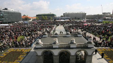 Minuta ciszy na Placu Piłsudskiego