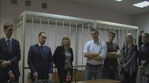Nawalny słucha wyroku