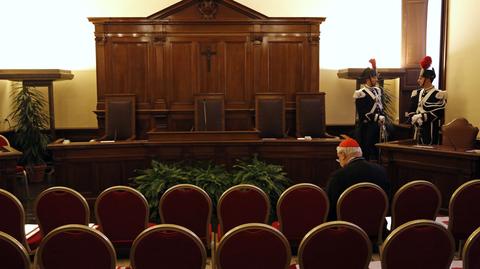 Obywatel Wesołowski i trzech sędziów. Z którego kodeksu będzie sądzony?