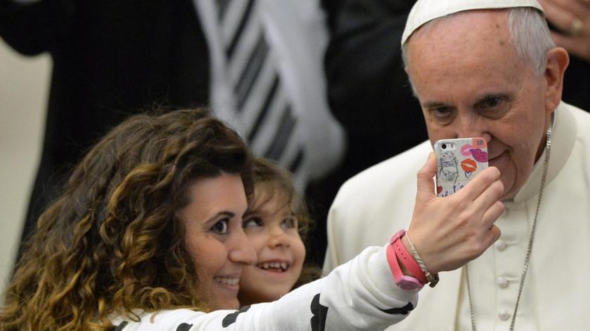 Papież znów o rodzinach wielodzietnich: nie one są główną przyczyną ubóstwa