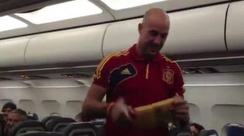 Pepe Reina udaje stewardesę 