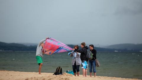 Plaże świecą pustkami 