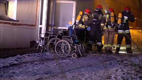 Podczas ewakuacji ucierpiało dwóch policjantów