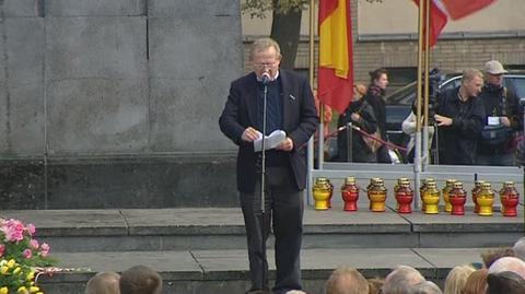 Podczas uroczystości przemawiał też Adam Michnik