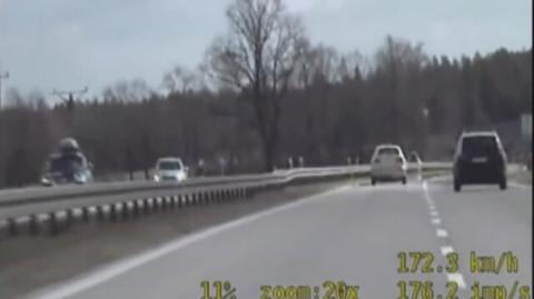 Policjanci zatrzymali pirata drogowego, który gnał autostradą 170 km/h