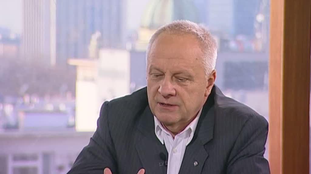 Politycy o książce Cenckiewicza