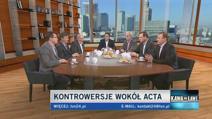 Politycy o swoim poparciu lub braku poparcia dla ACTA (TVN24)