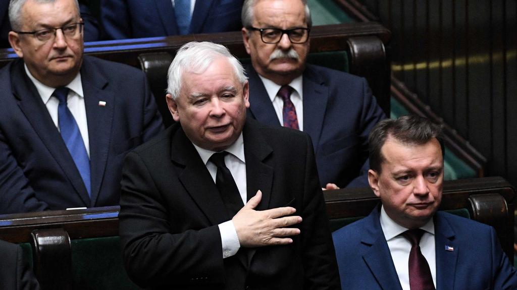 Posłowie składają ślubowania