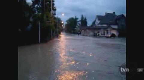 Powódź w miejscowości Valašské Meziříčí (youtube.com)