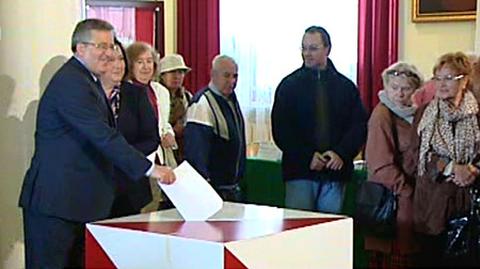 Prezydent głosuje na warszawskim Powiślu
