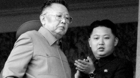 Profesor Góralczyk o "nieprzewidywalnej" sytuacji w Korei Północnej (TVN24/EPA)