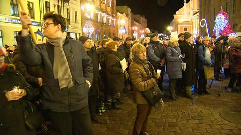 Protest w obronie sądów w Toruniu