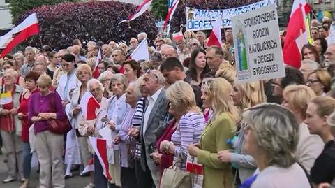 Protesty przeciwko "Golgota Picnic" w Bydgoszczy
