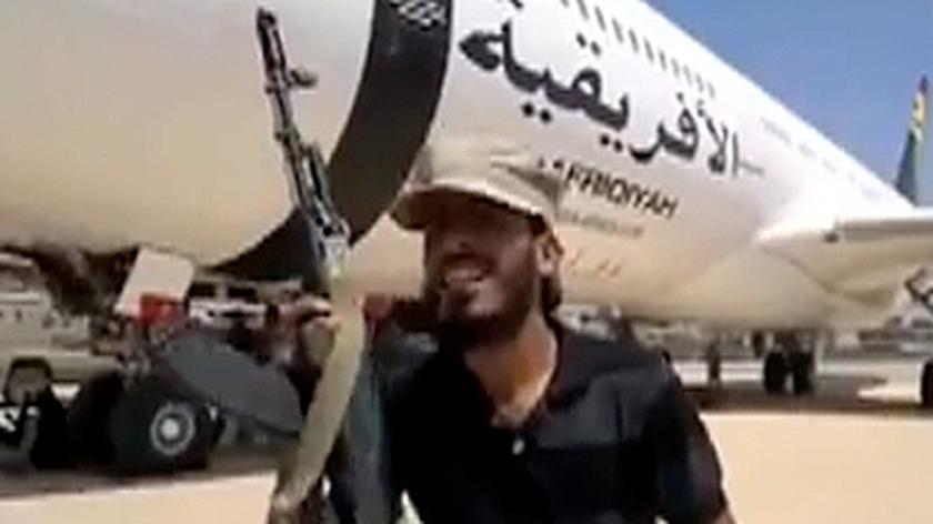 Rebelianci zatrzymali samolot Kaddafiego